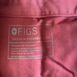 Figs Rafaela dark cherry scrub top